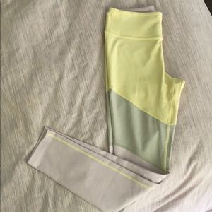 Outdoor Voices 34” leggings size small